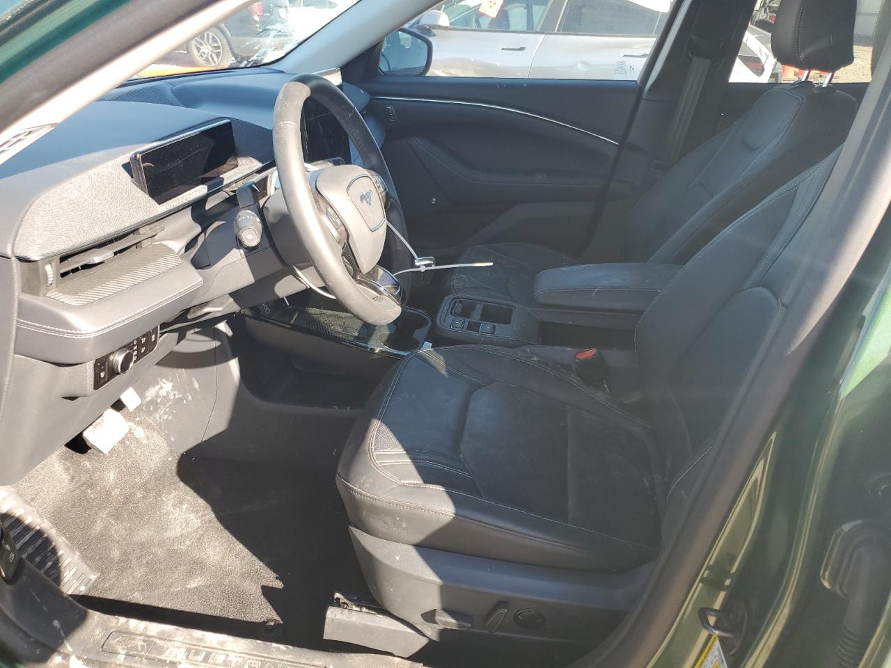 FORD MUSTANG PREMIUM