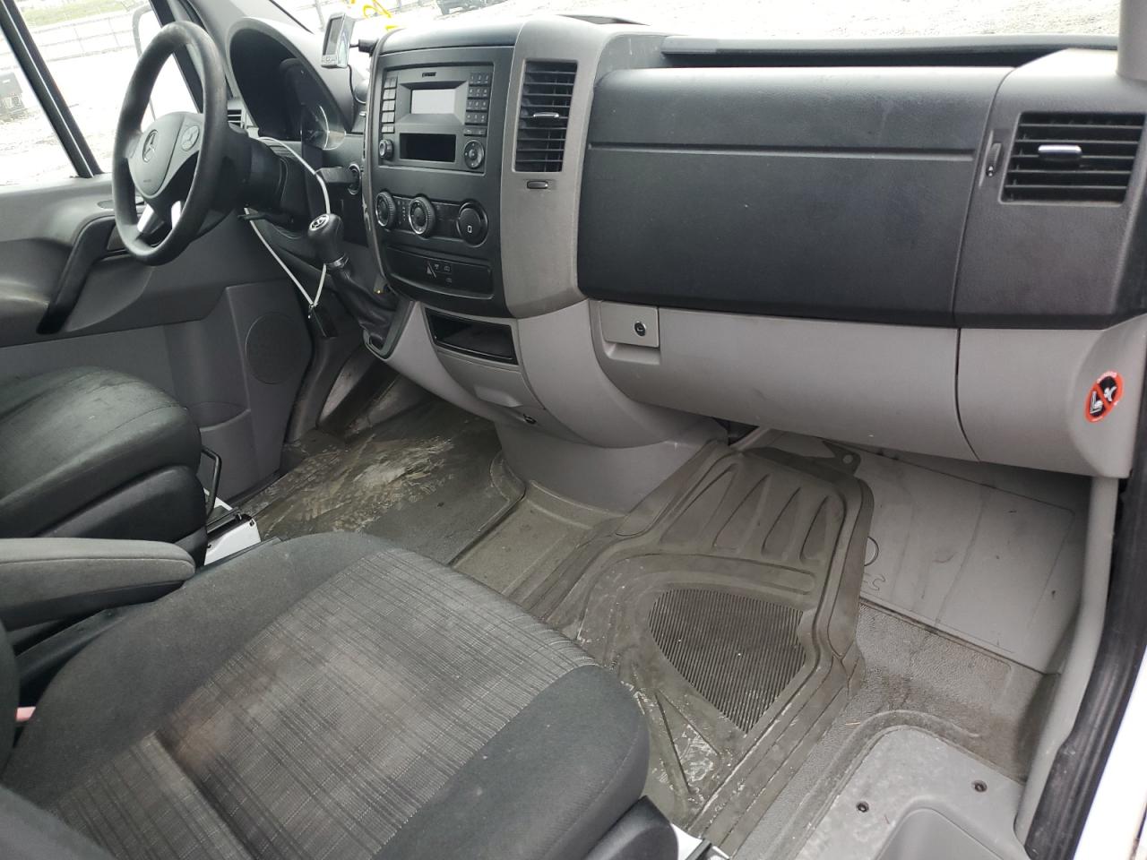 MERCEDES-BENZ SPRINTER 2500