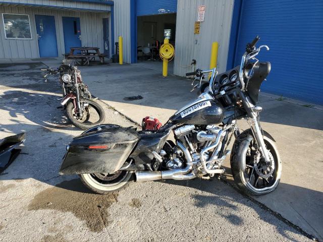 Global Auto Auctions: 2011 HARLEY-DAVIDSON FLHX