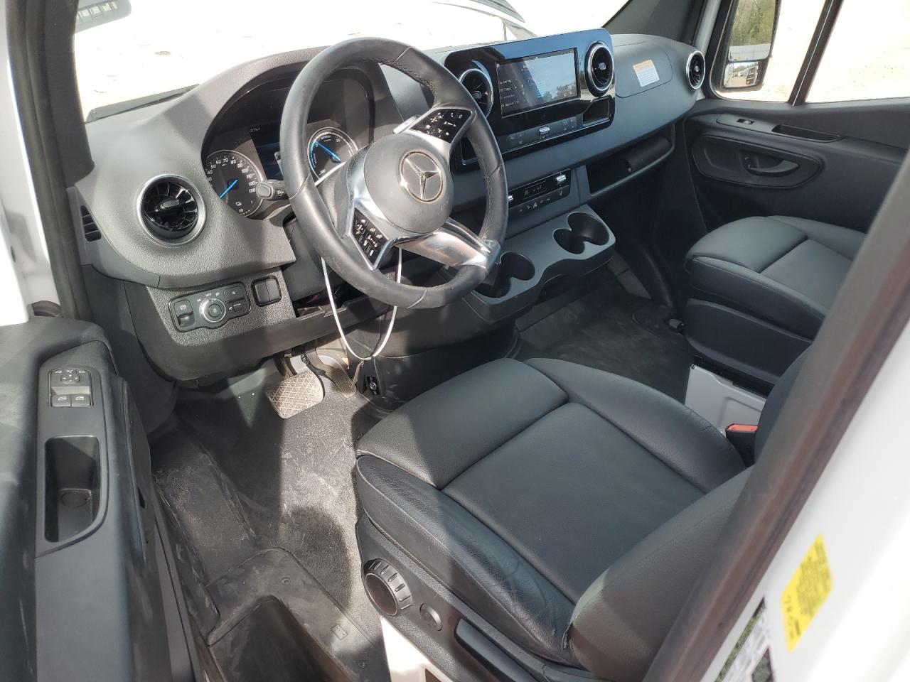 MERCEDES-BENZ SPRINTER 2500