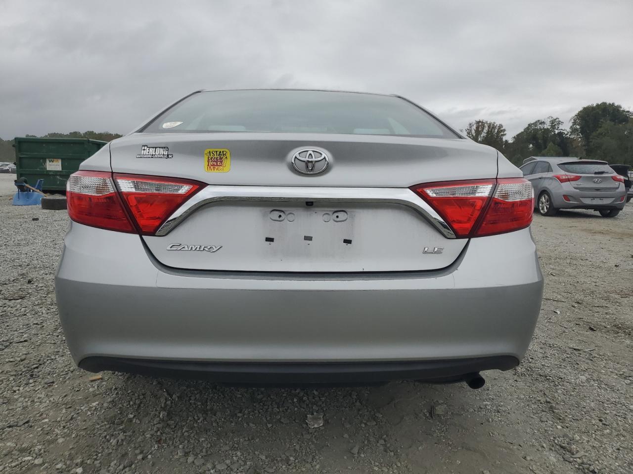 TOYOTA CAMRY LE