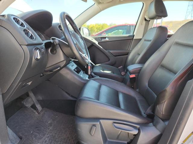 2016 VOLKSWAGEN TIGUAN S WVGBV7AX8GW600556