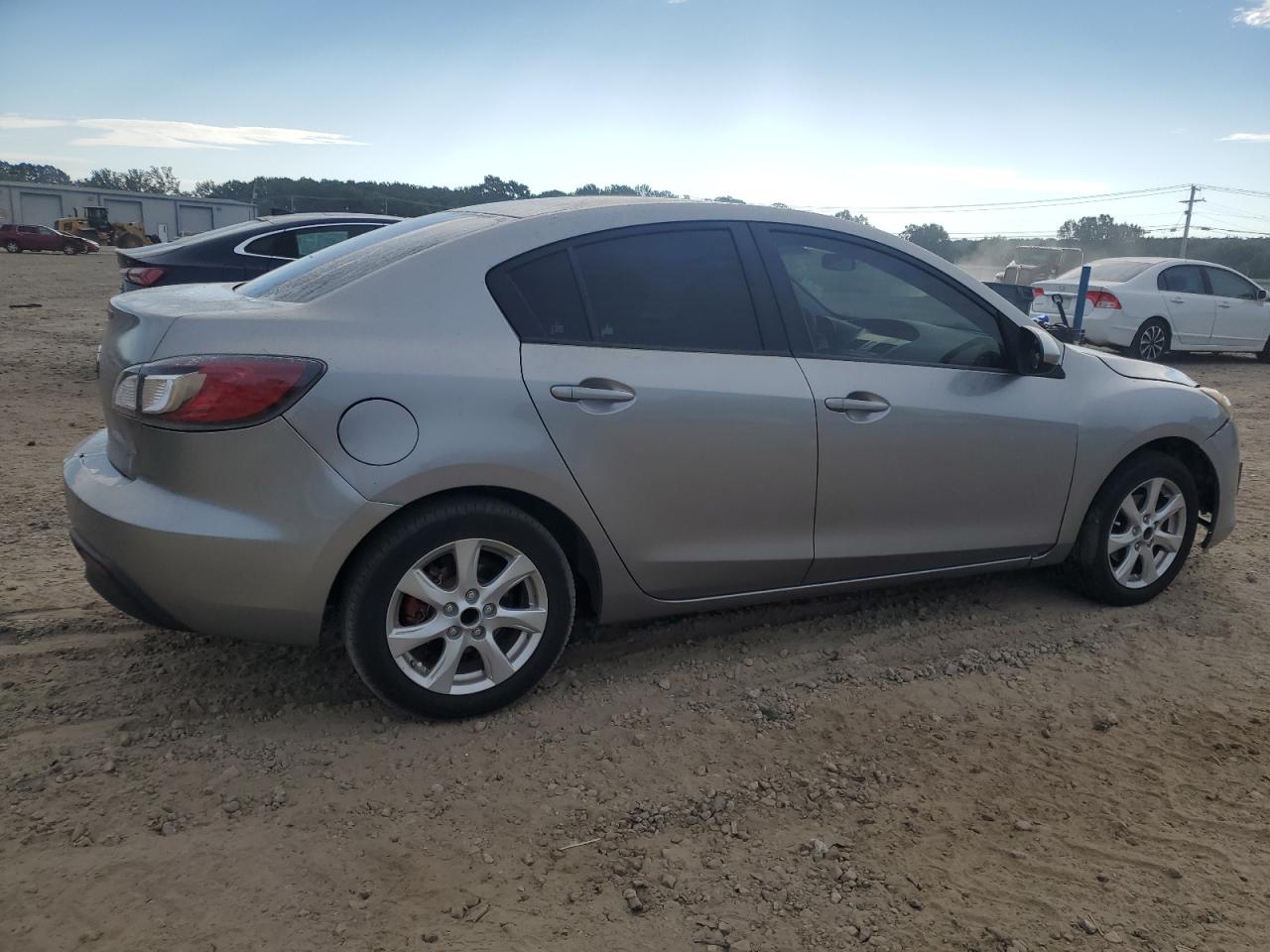 MAZDA 3 I