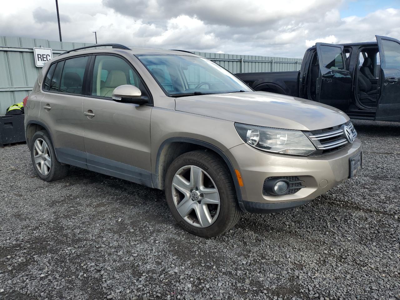 VOLKSWAGEN TIGUAN COMFORTLINE