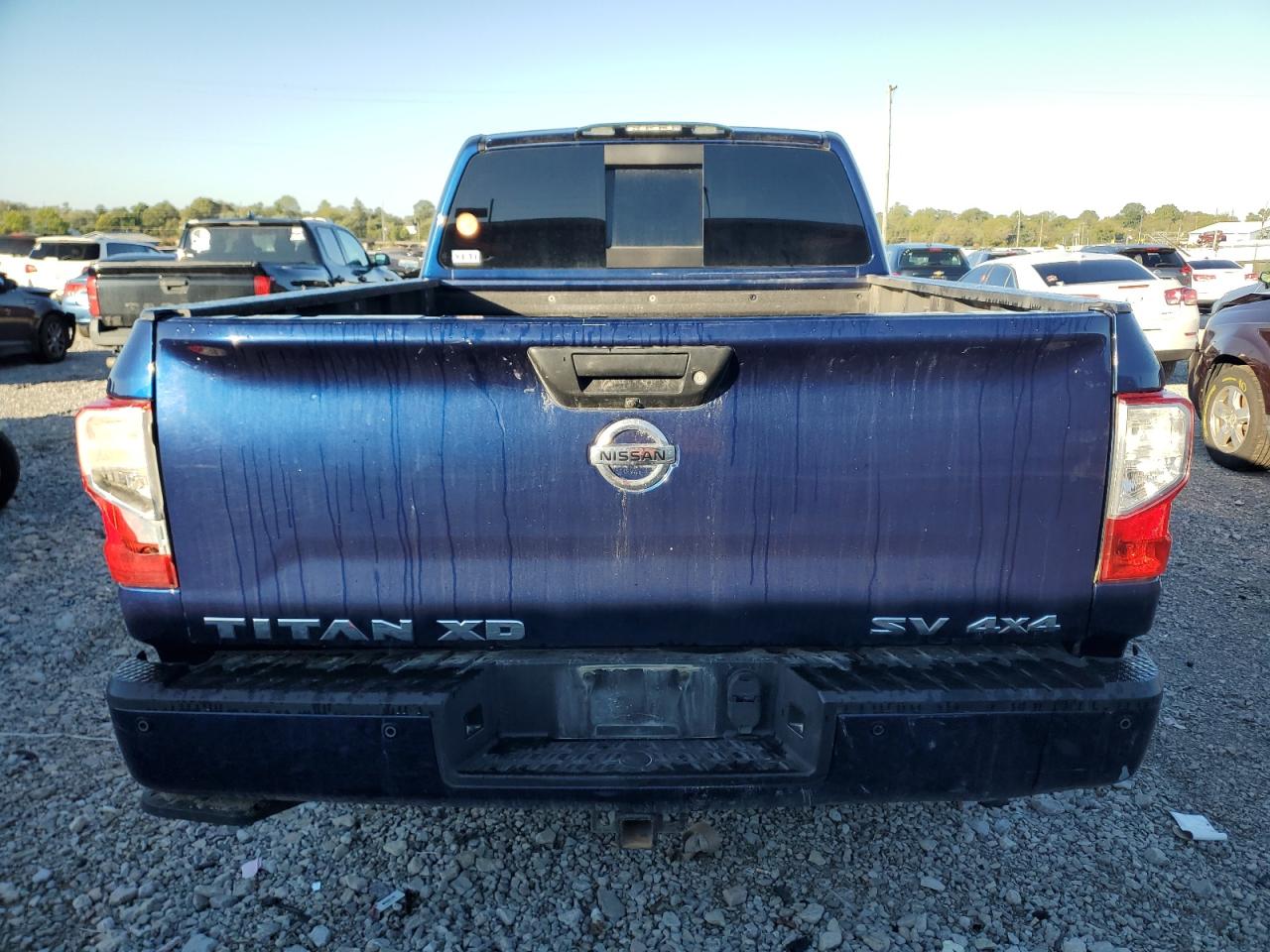 NISSAN TITAN SL
