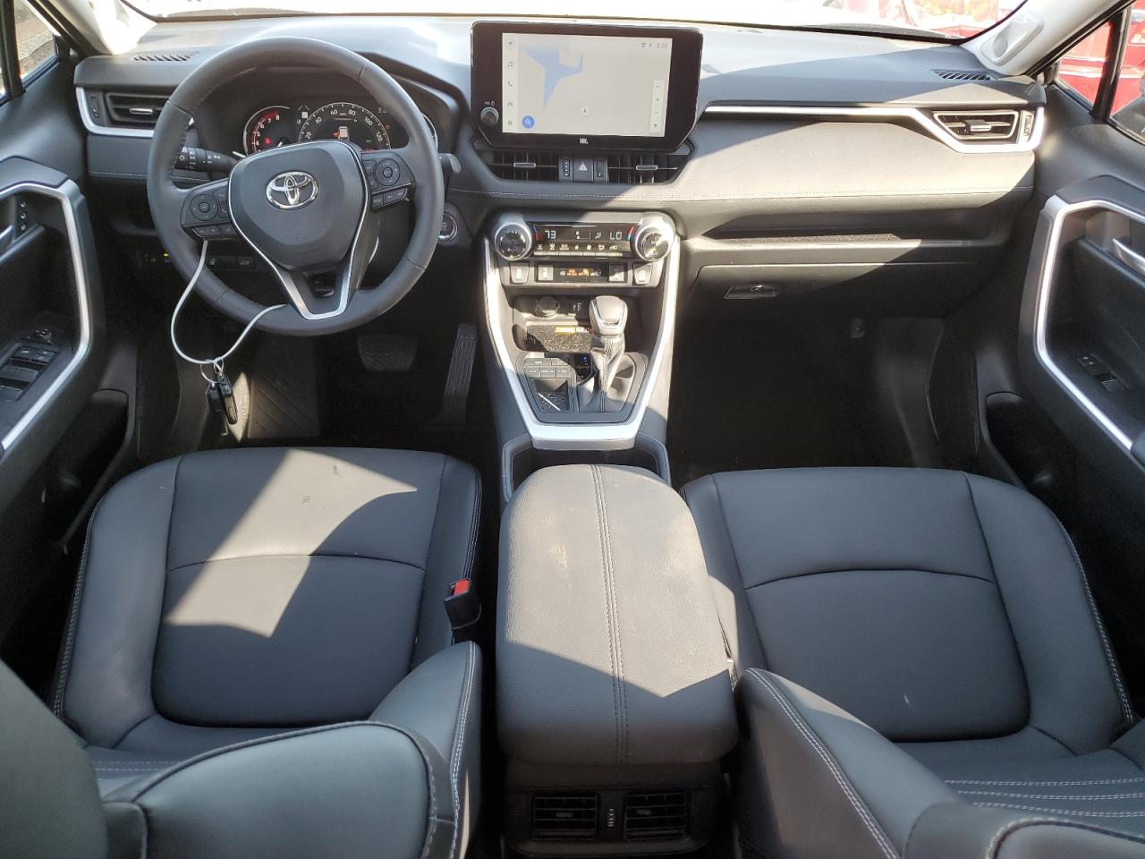 TOYOTA RAV4 XLE PREMIUM