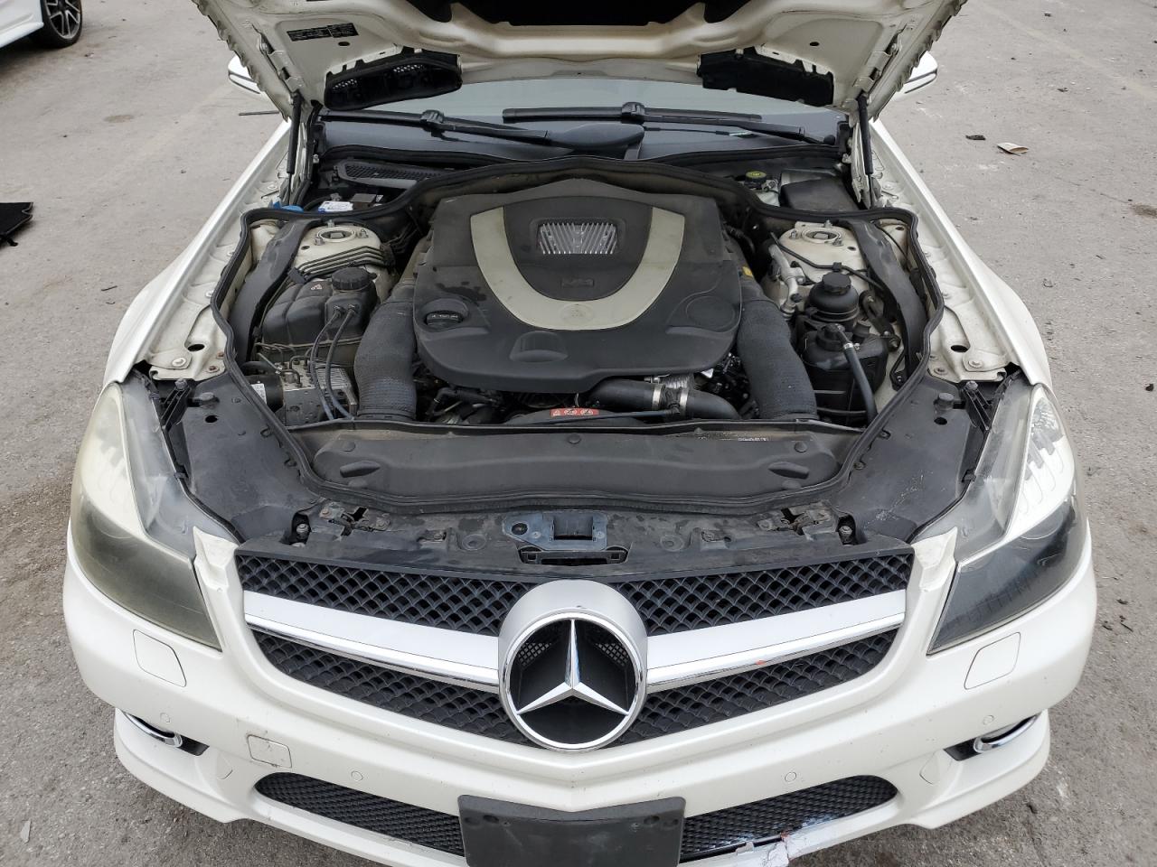 MERCEDES-BENZ SL-CLASS 550