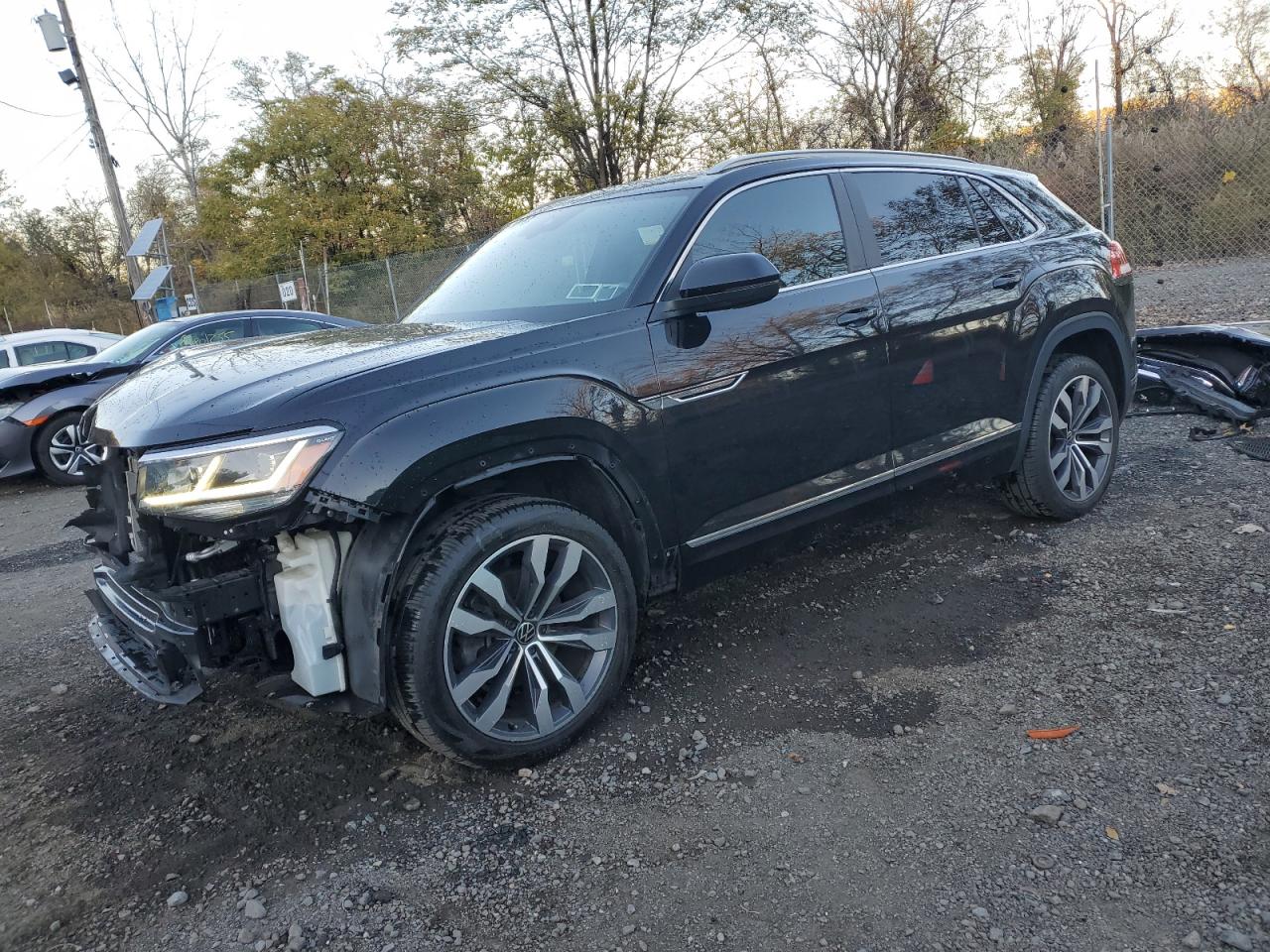 VOLKSWAGEN ATLAS CROSS SPORT SEL R-LINE