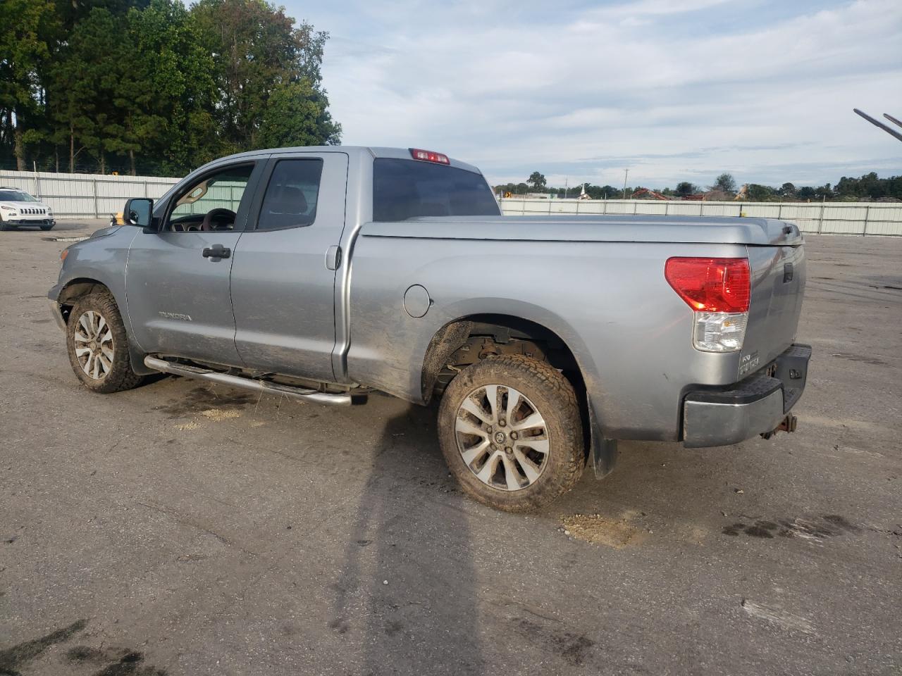 TOYOTA TUNDRA DOUBLE CAB SR5