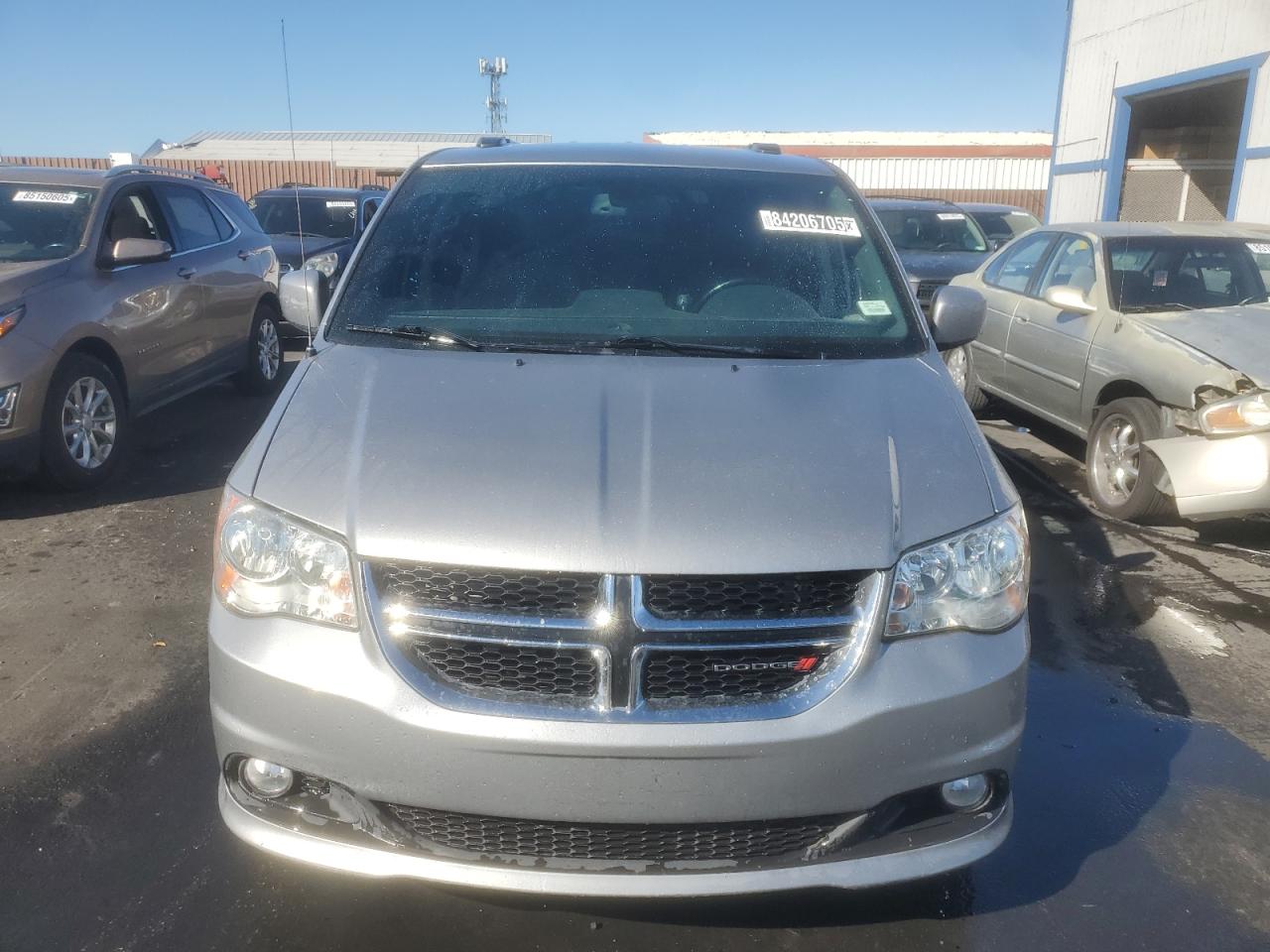 Lot #3311858187 2019 DODGE GRAND CARA