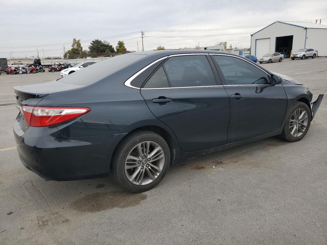 Lot #3310522044 2015 TOYOTA CAMRY LE
