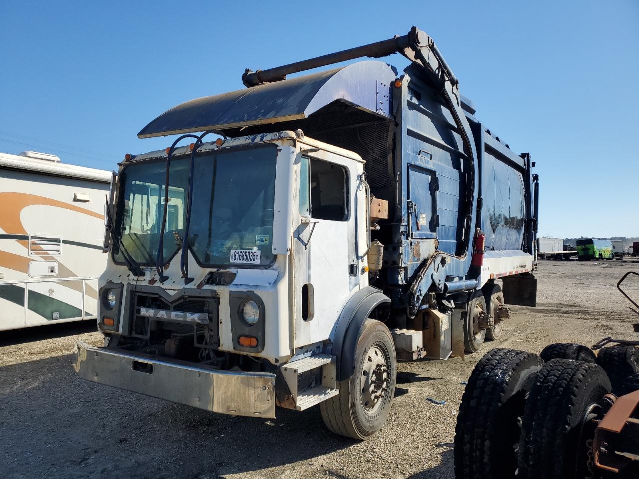 Lot #3273750350 2013 MACK UNKNOWN