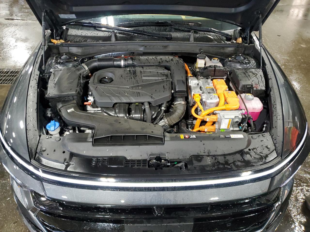 HYUNDAI SONATA HYBRID