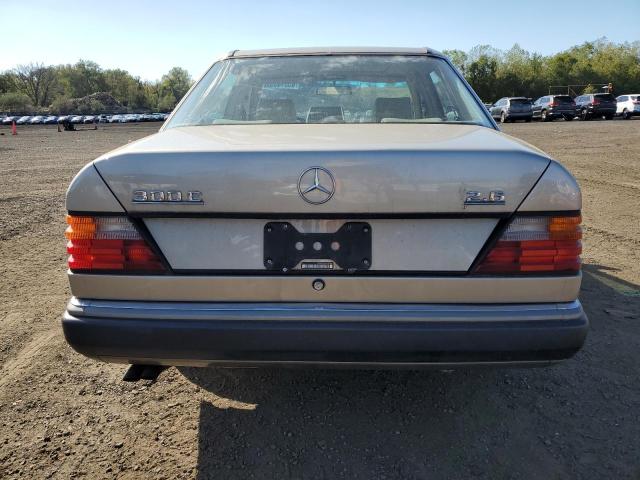 1990 MERCEDES-BENZ 300 E 2.6 #3308214235