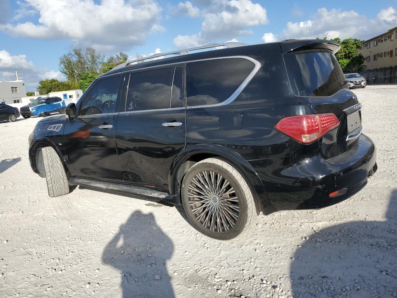 INFINITI QX80