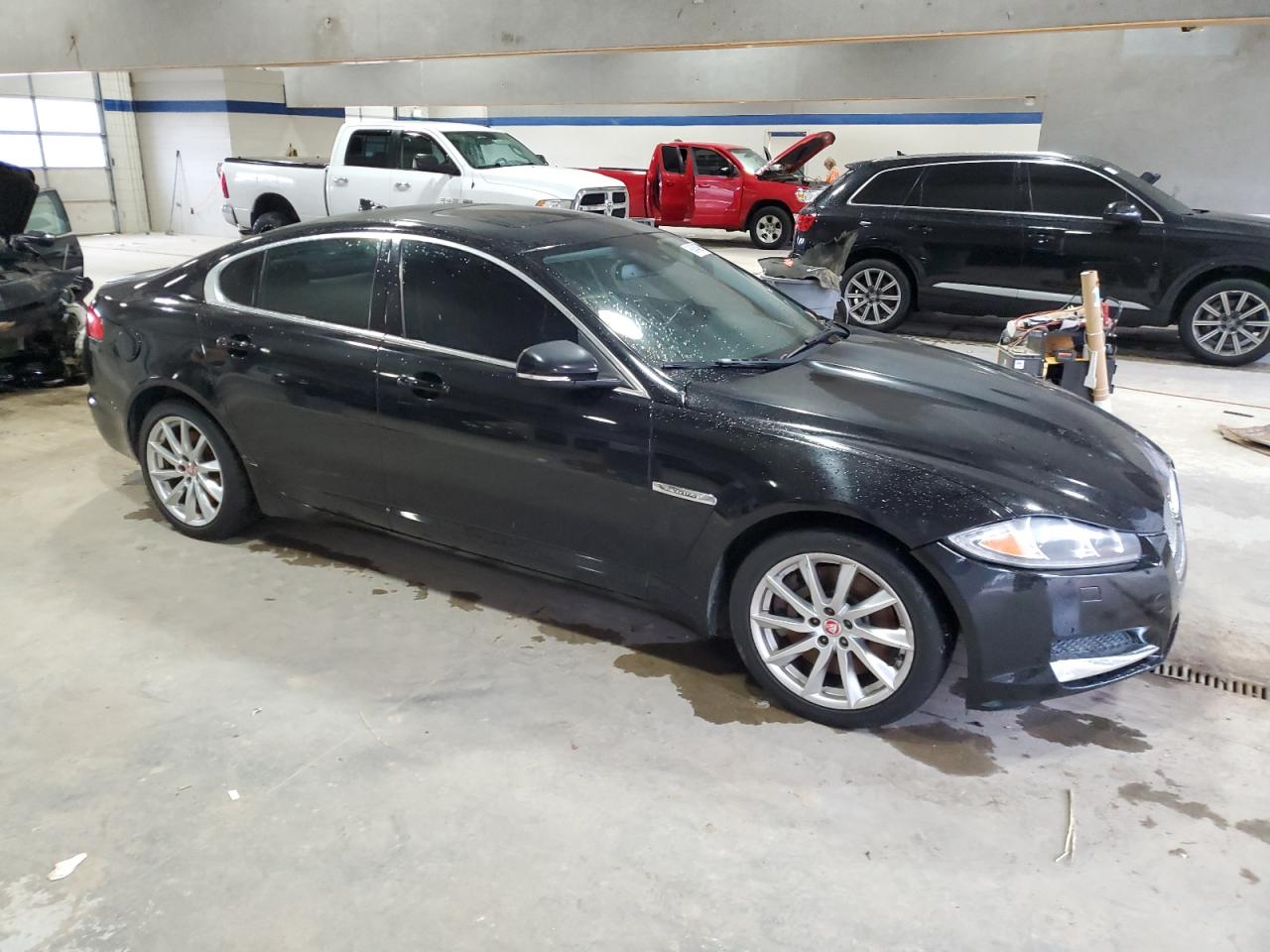 JAGUAR XF 2.0T PREMIUM