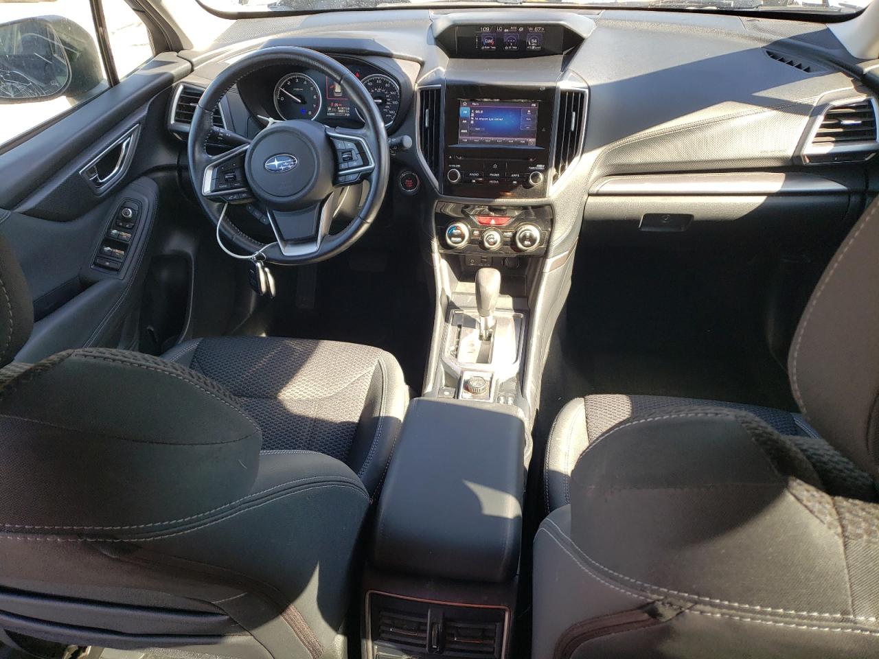 SUBARU FORESTER PREMIUM