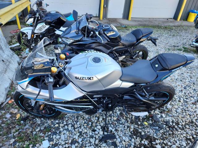 2025 SUZUKI GSX-R1000 - JS1DM11H3S7100632