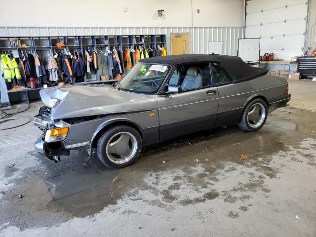 SAAB 900 BASE