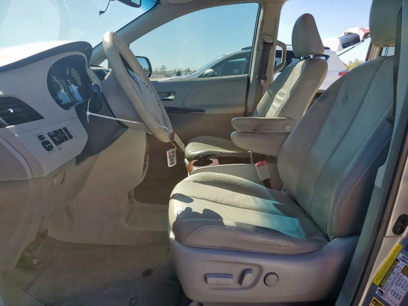 2013 TOYOTA SIENNA XLE - 5TDYK3DCXDS396590