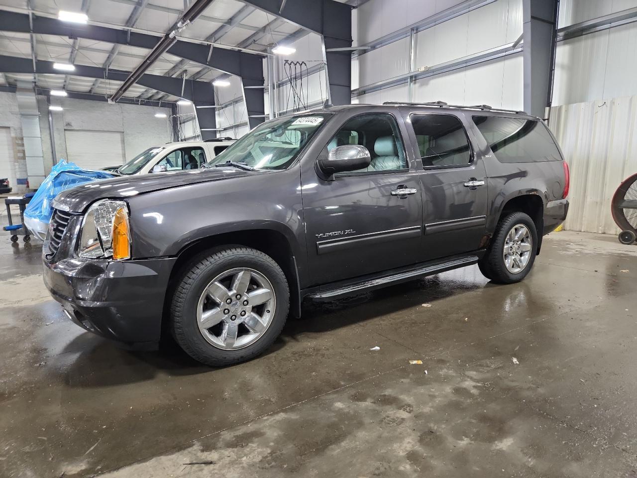 GMC YUKON K1500 SLT