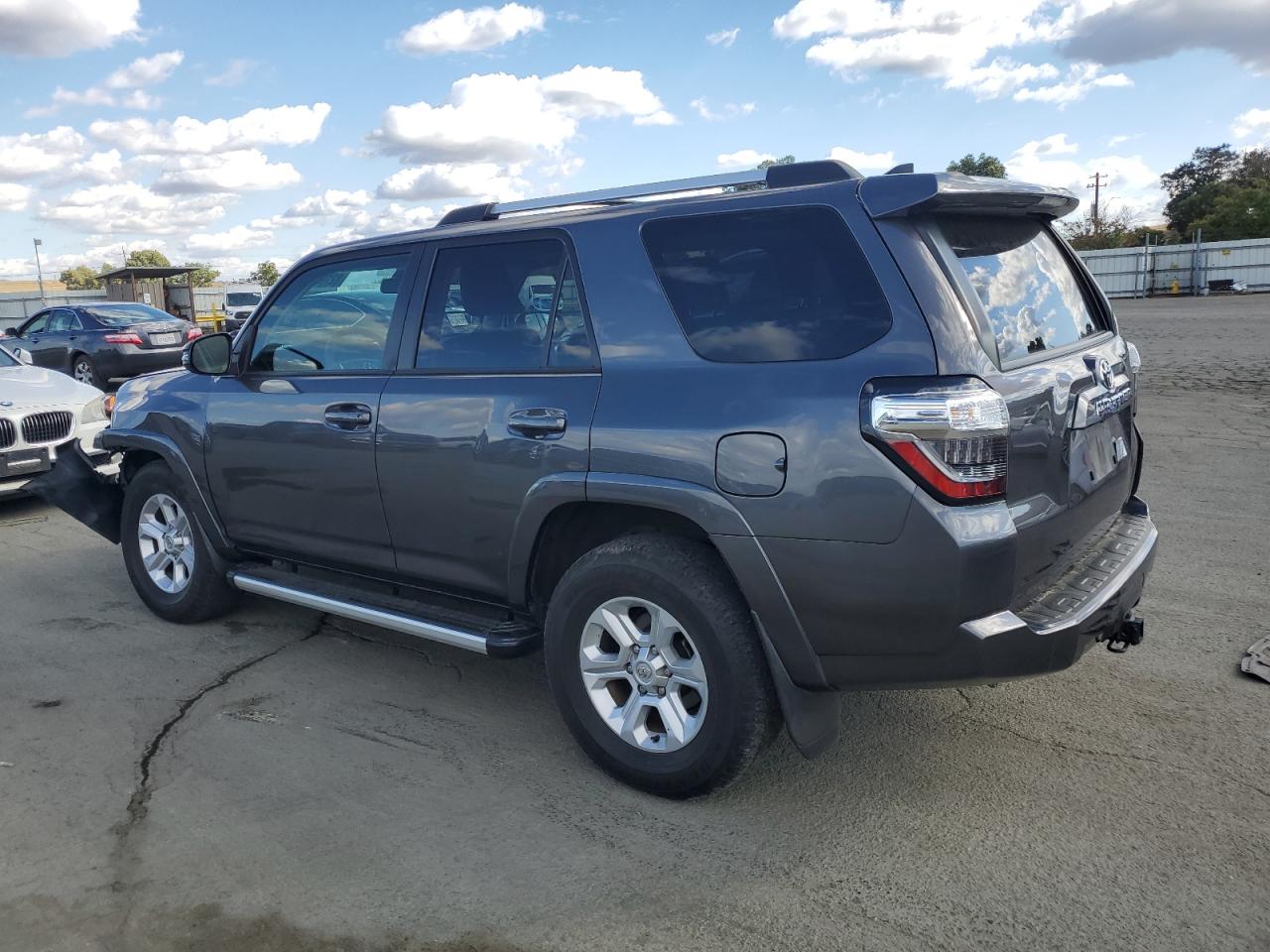 TOYOTA 4RUNNER SR5