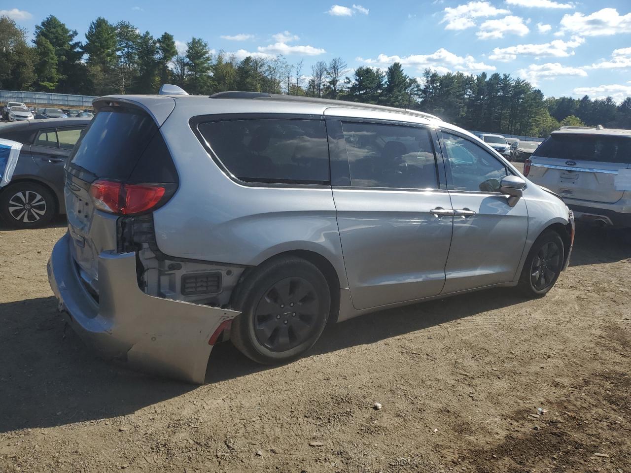 CHRYSLER PACIFICA HYBRID LIMITED