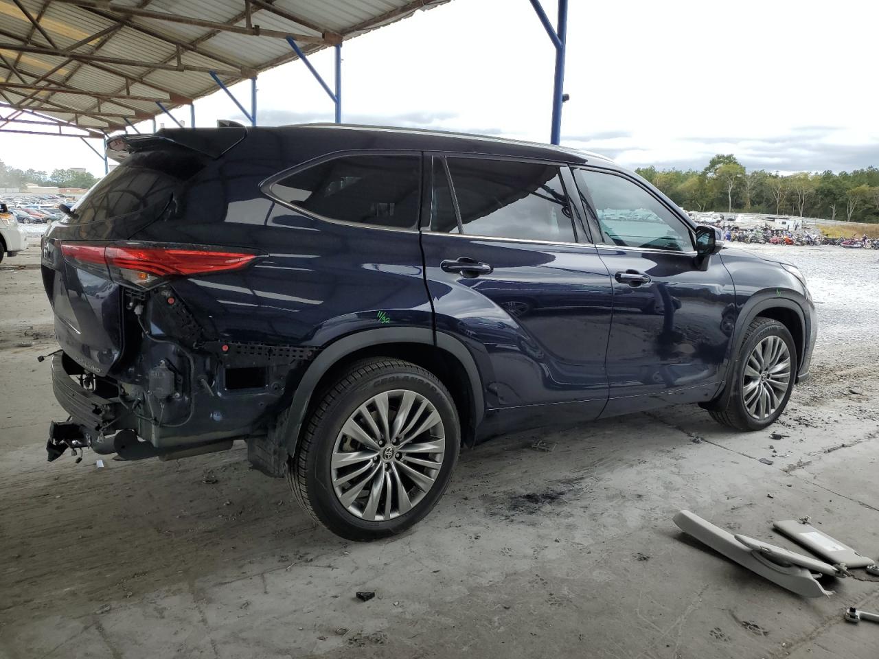 TOYOTA HIGHLANDER PLATINUM