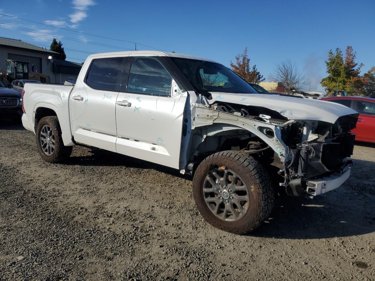 TOYOTA TUNDRA CREWMAX PLATINUM