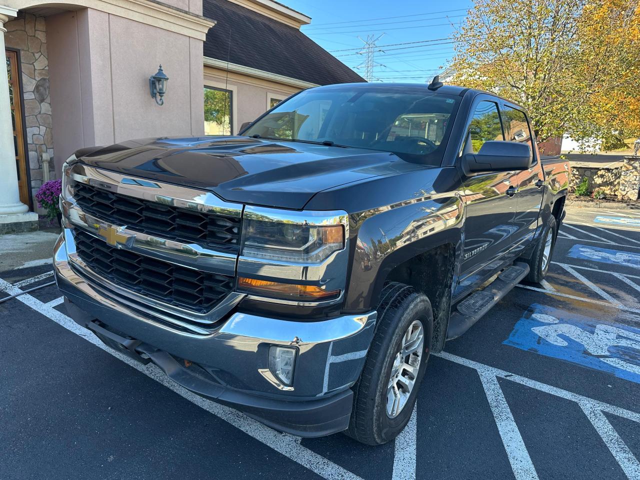CHEVROLET SILVERADO K1500 LT