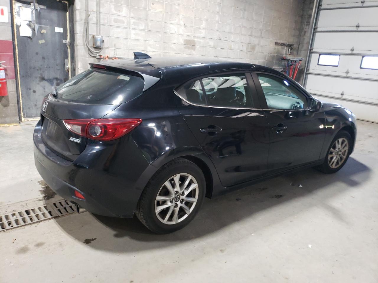 MAZDA 3 GRAND TOURING