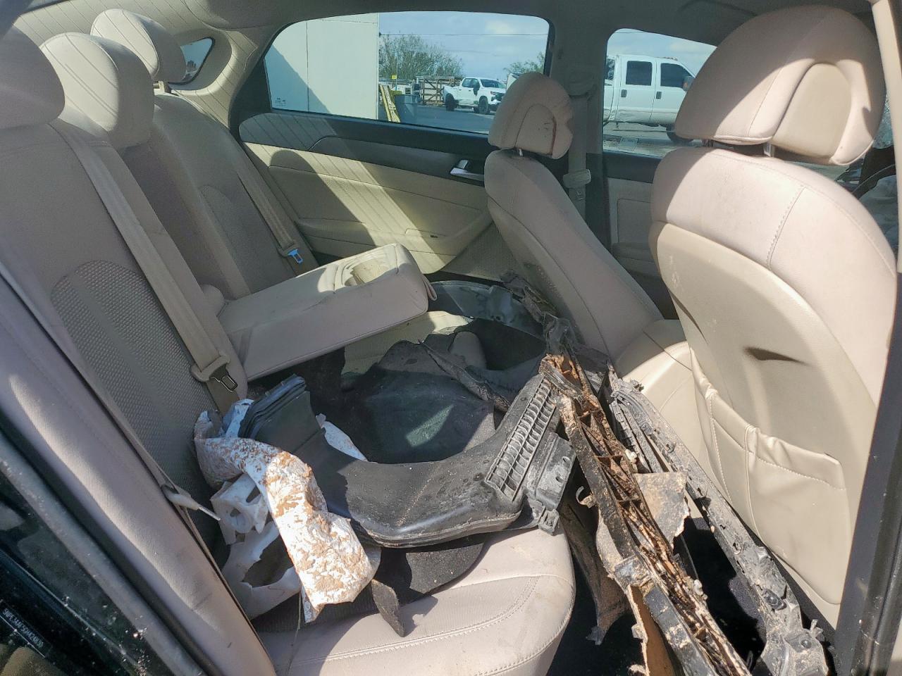 HYUNDAI SONATA SPORT