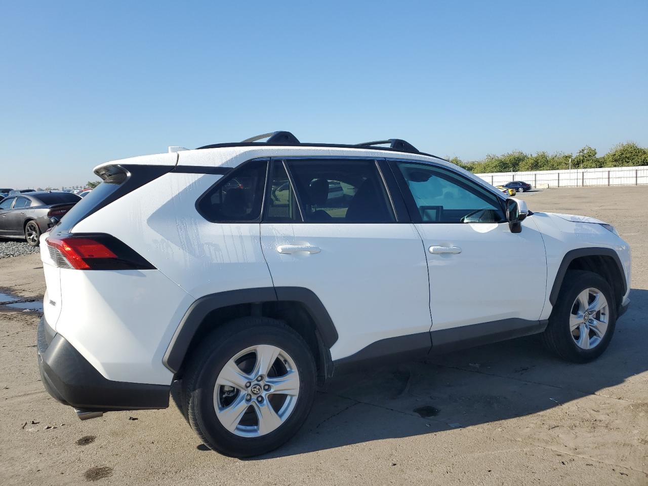 TOYOTA RAV4 XLE