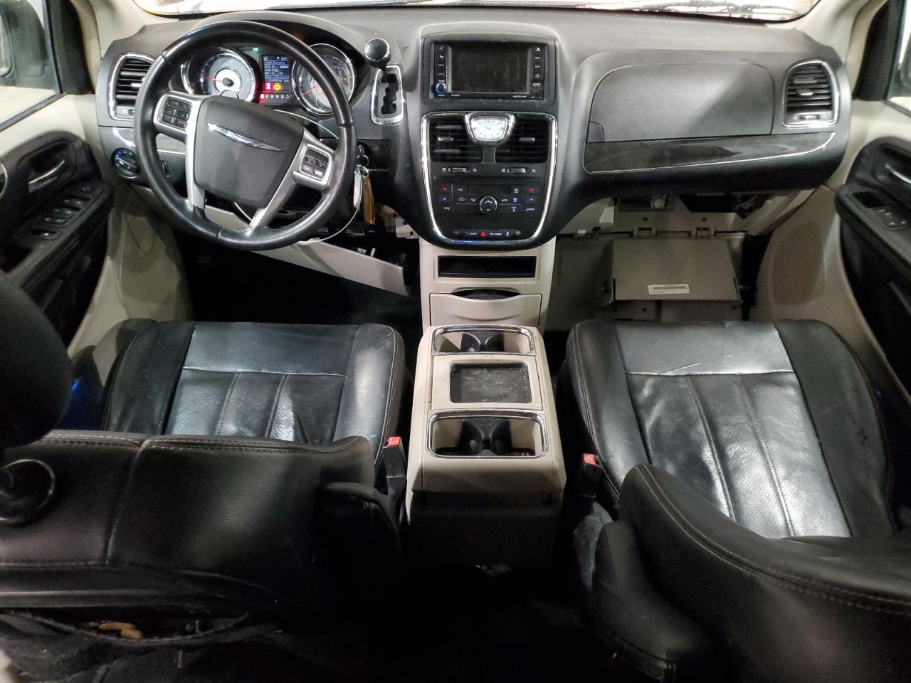 CHRYSLER TOWN & COUNTRY TOURING