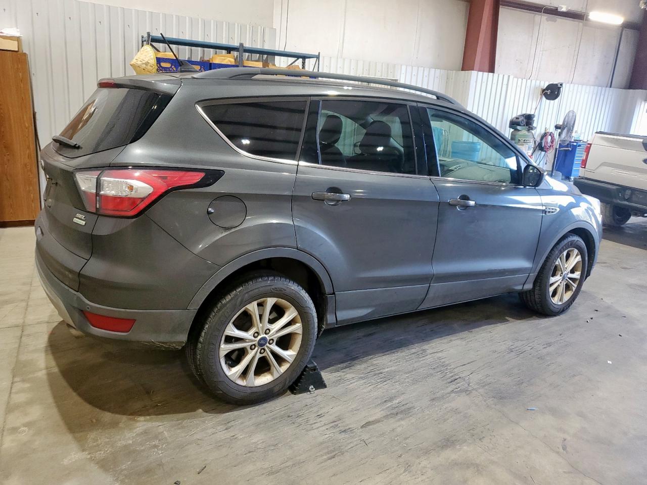 FORD ESCAPE SEL