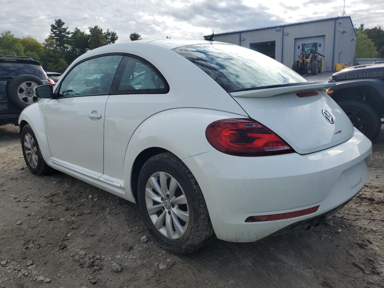 VOLKSWAGEN BEETLE S
