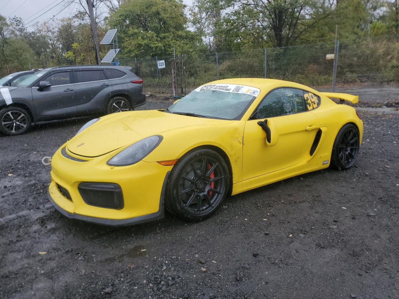 PORSCHE CAYMAN GT4