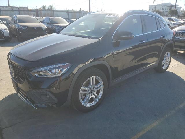 MERCEDES-BENZ GLA 250 4M