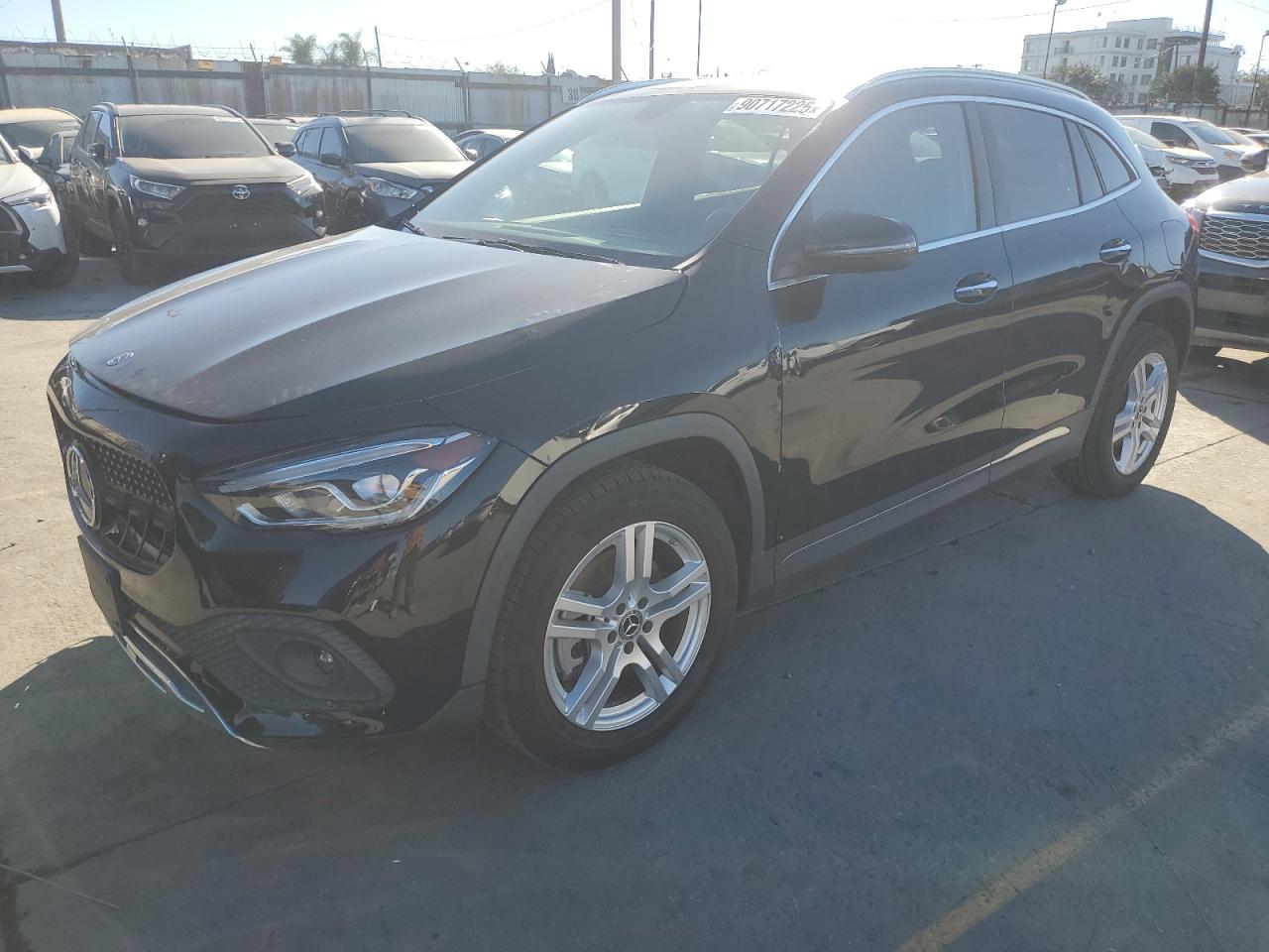 MERCEDES-BENZ GLA-CLASS 250 4MATIC