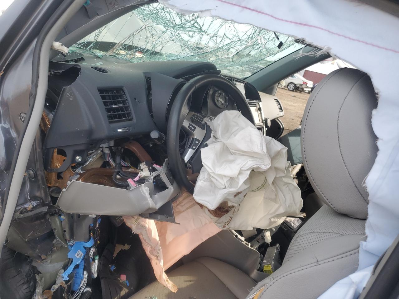 TOYOTA HIGHLANDER LIMITED