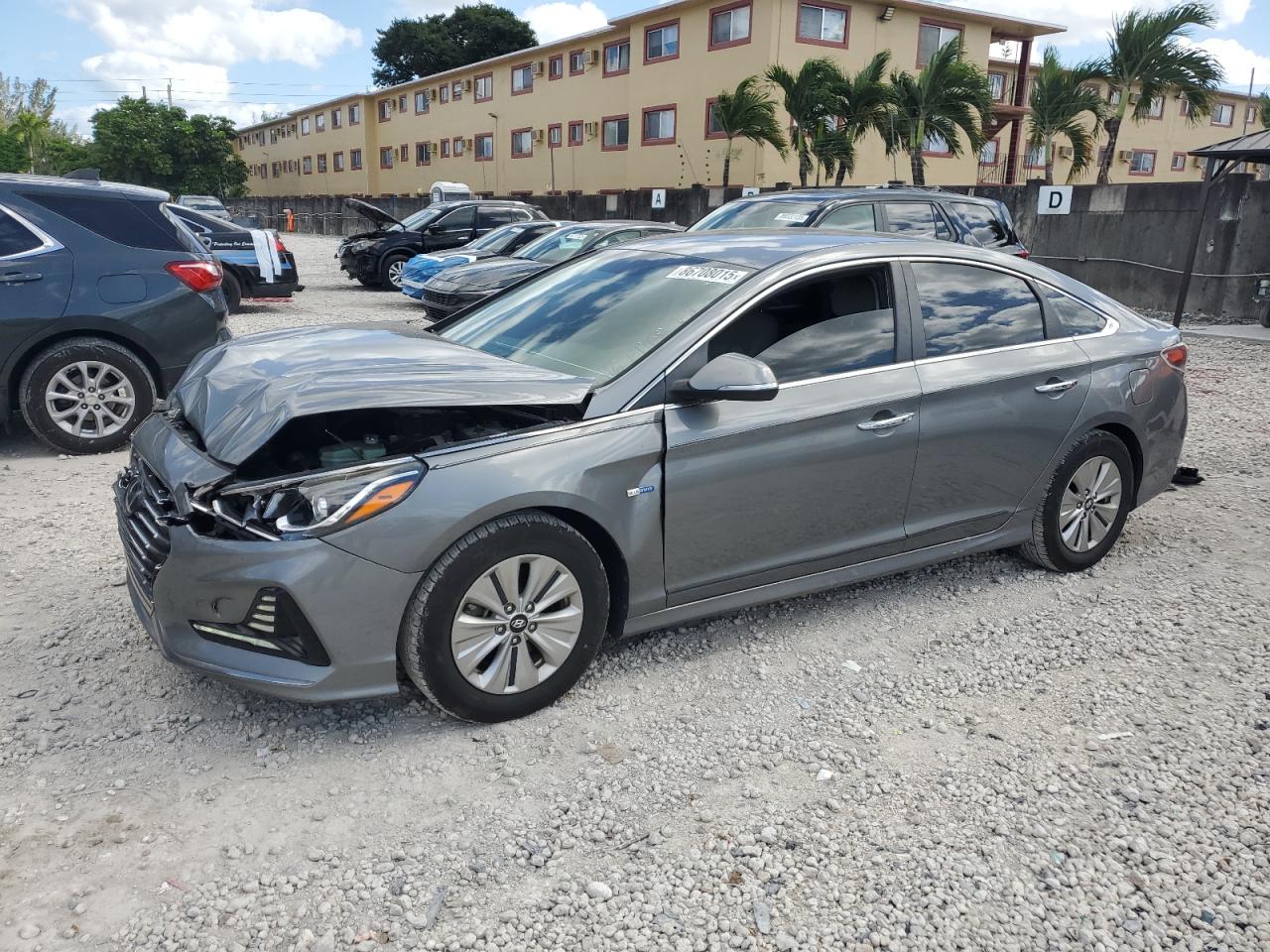 HYUNDAI SONATA HYBRID