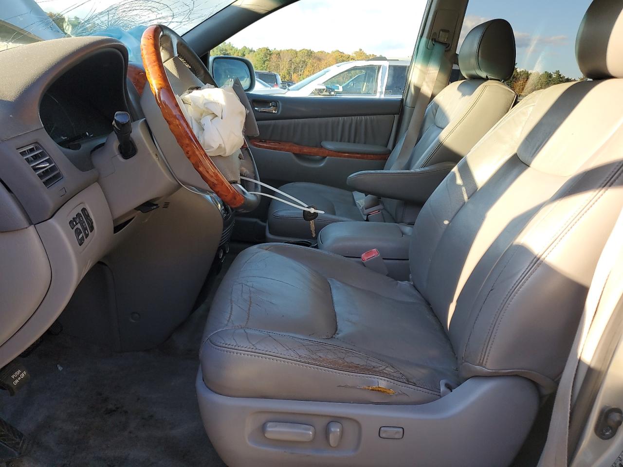 Lot #3274761799 2007 TOYOTA SIENNA XLE