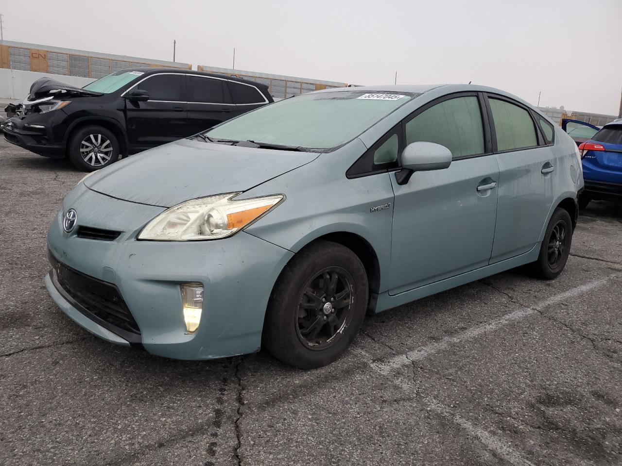 TOYOTA PRIUS