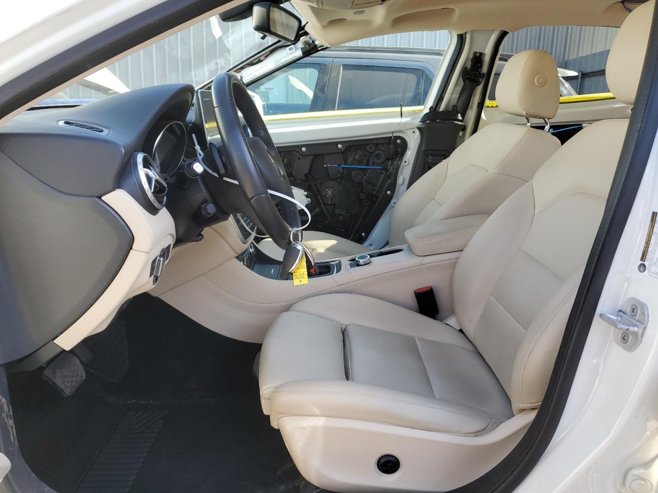 MERCEDES-BENZ GLA-CLASS 250