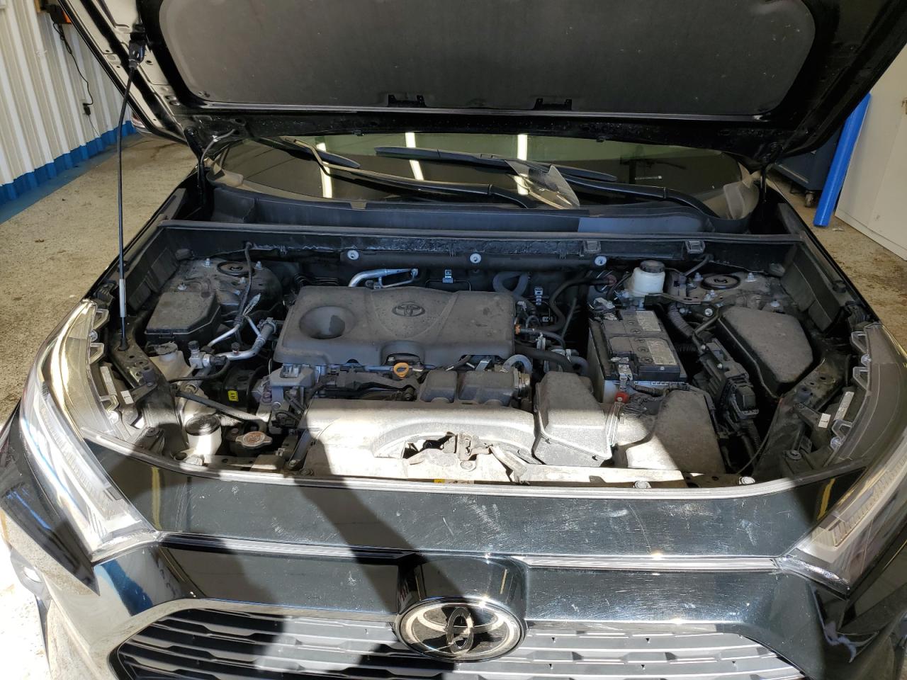 TOYOTA RAV4 XLE PREMIUM