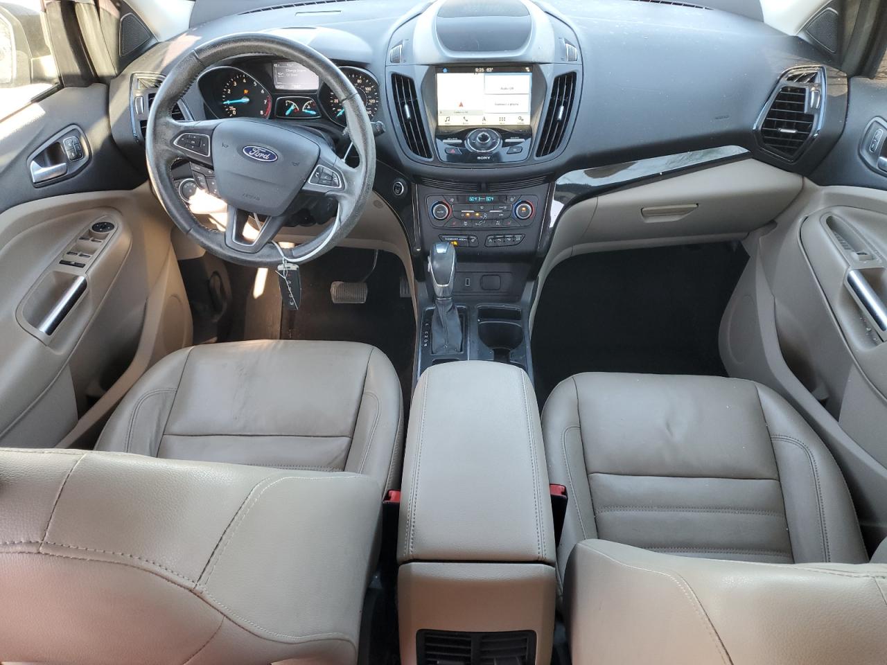 FORD ESCAPE TITANIUM