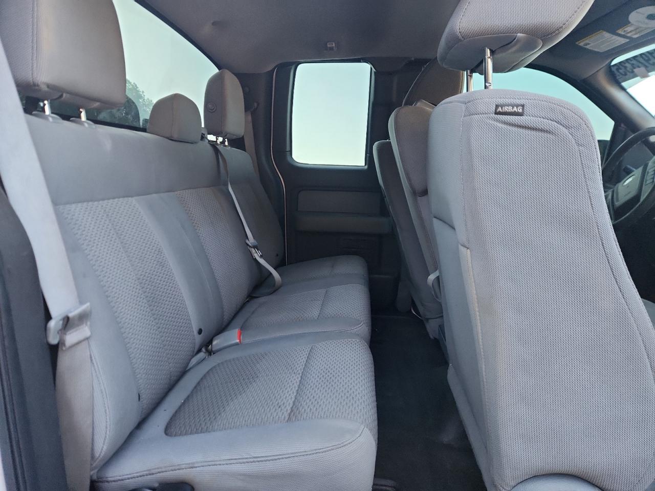 FORD F-150 SUPER CAB