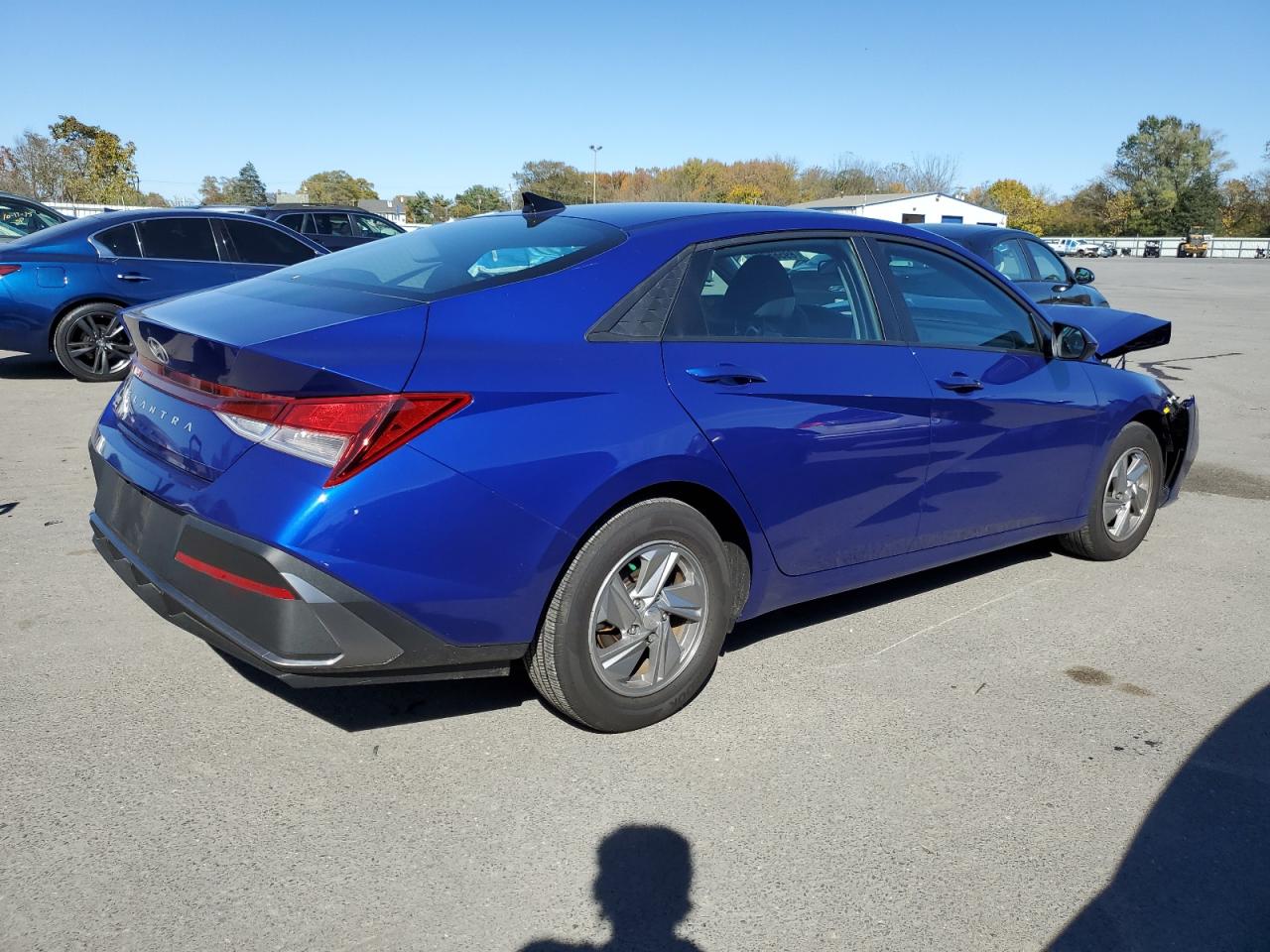 HYUNDAI ELANTRA SE