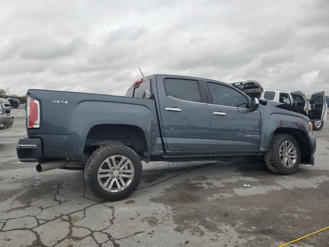 GMC CANYON SLT