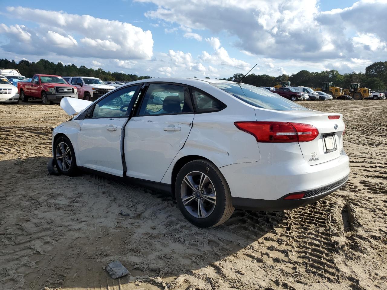 Lot #3303645929 2018 FORD FOCUS SE